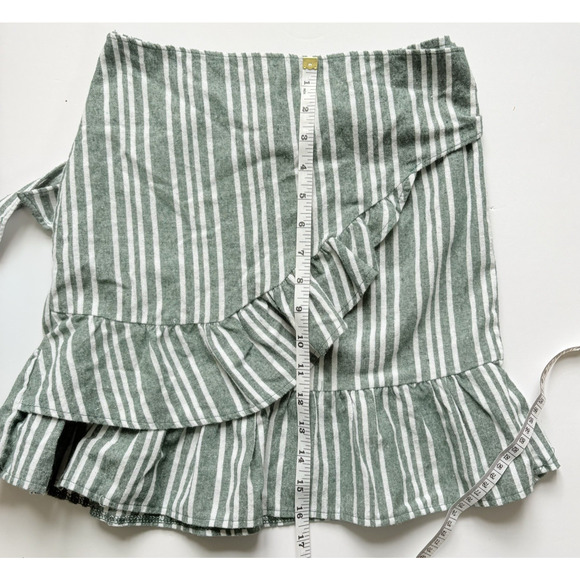 Princess Polly Size 4 Striped Wrap Ruffle Mini Skirt | Green White Zip Feminine - Picture 10 of 10